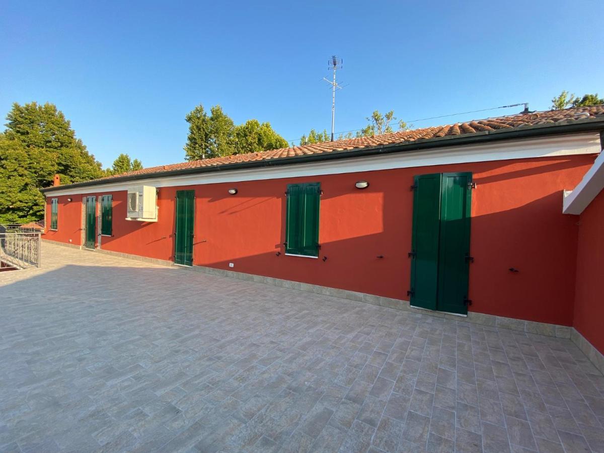 Отель Ca Rossa Bondeno Экстерьер фото